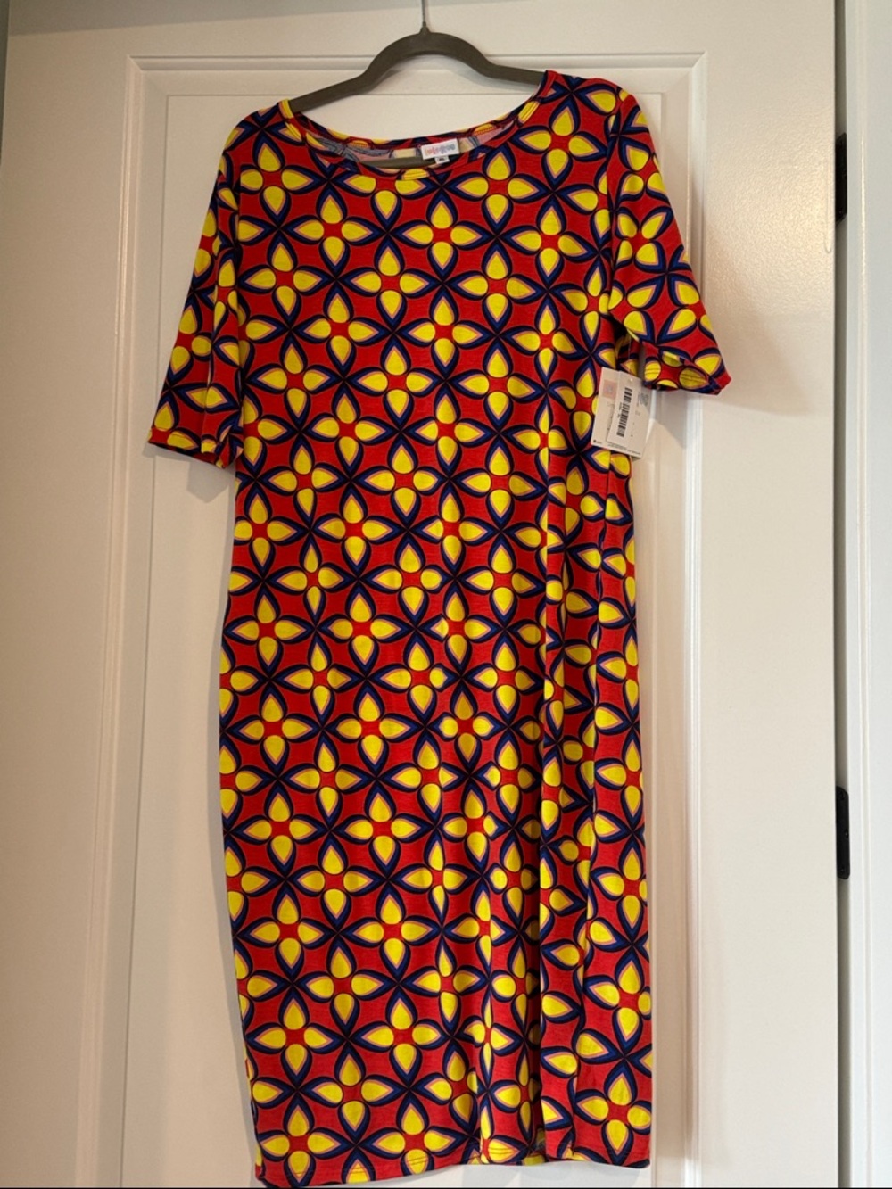 NWT LulaRoe Julia Women Dress Size XL (16-18)